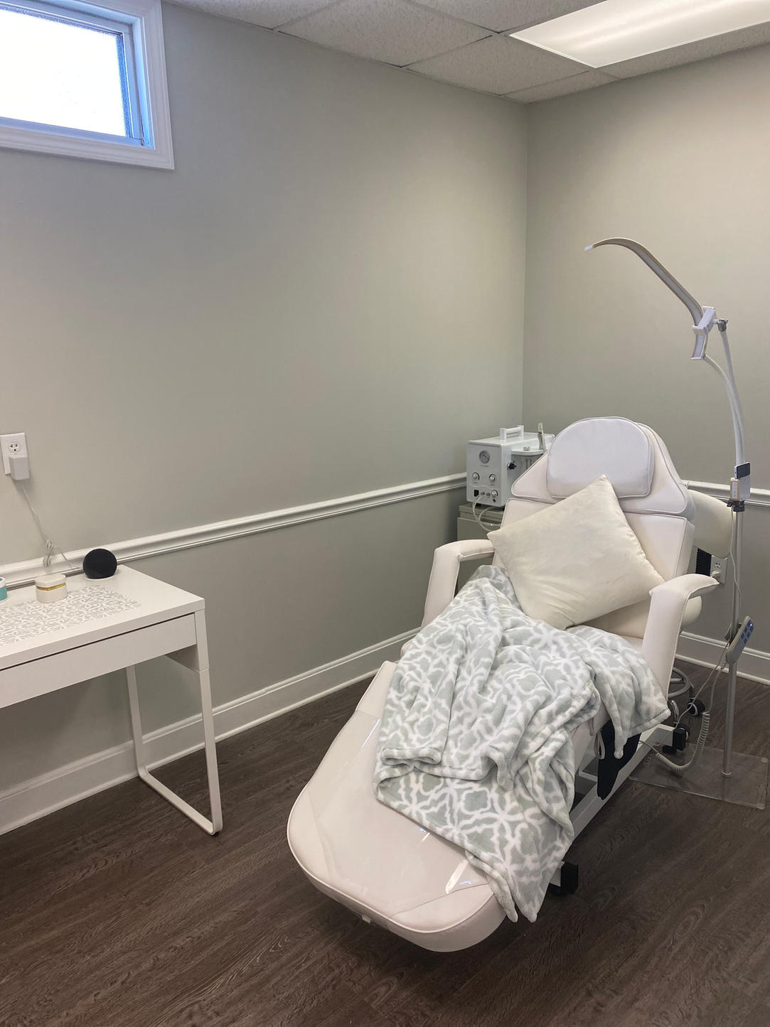 Treatment suite