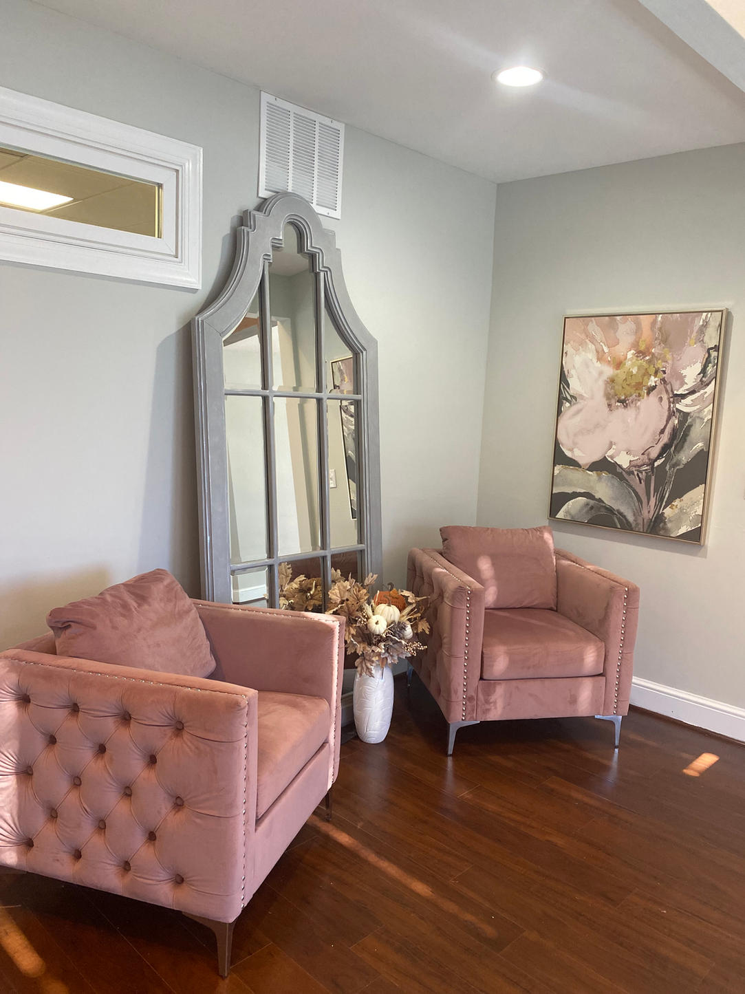 Consultation space at Graceful Beautie